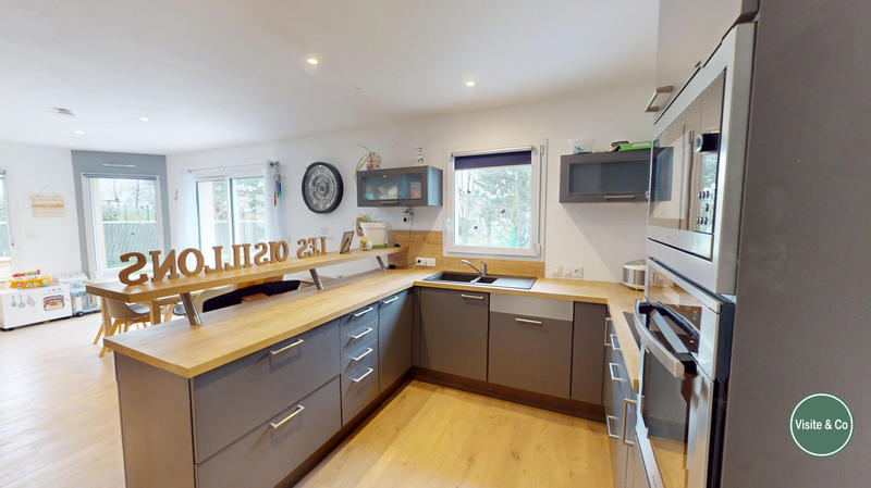 Maison - 110 m² - 5 pièces