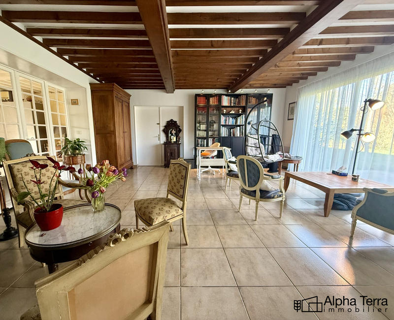 Maison ancienne - 258 m² - 9 pièces