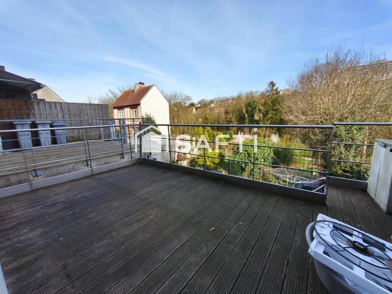 Maison - 90 m² - 5 pièces