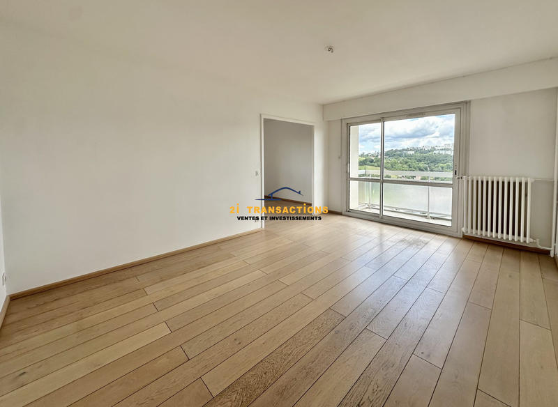 Appartement - 79 m² - 4 pièces