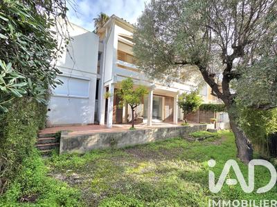 Appartement - 90 m² - 3 pièces