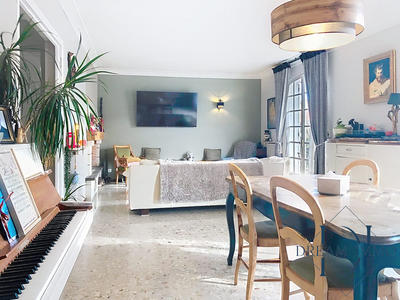 Maison - 140 m² - 6 pièces