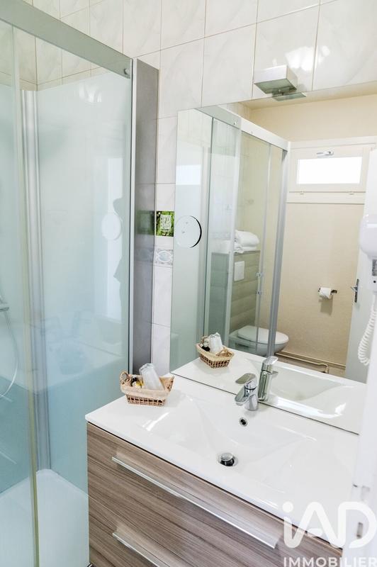 Maison - 294 m² - 18 pièces