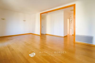 Appartement - 92 m² - 3 pièces