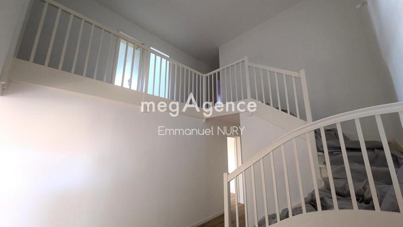 Maison - 178 m² - 8 pièces