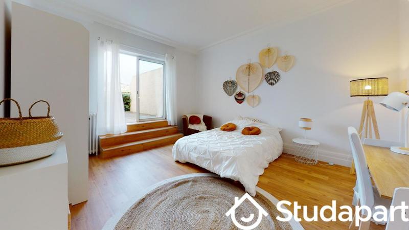 Chambre - 14 m² - 1 pièce