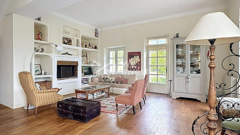 Maison ancienne - 170 m² - 6 pièces