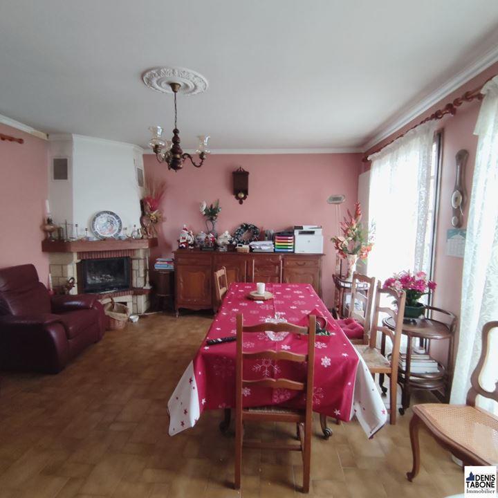 Maison traditionnelle - 122 m² - 6 pièces