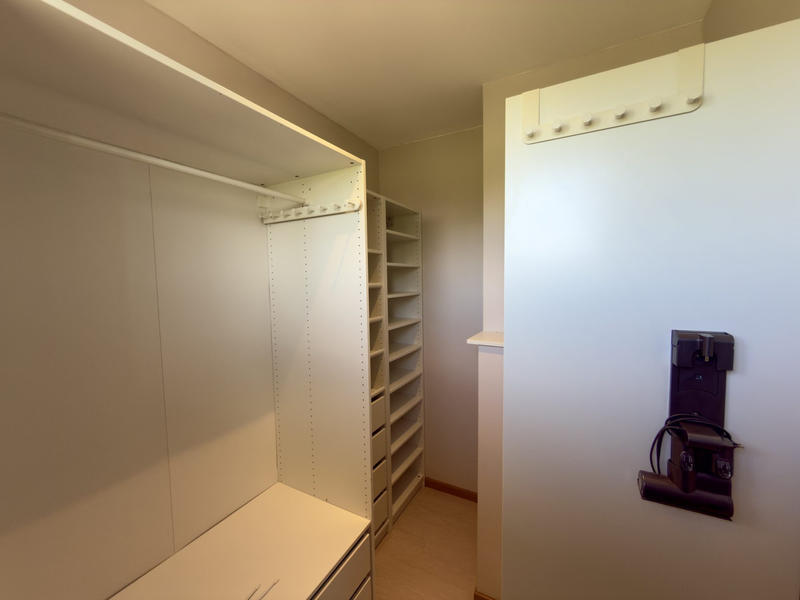 Maison - 205 m² - 9 pièces