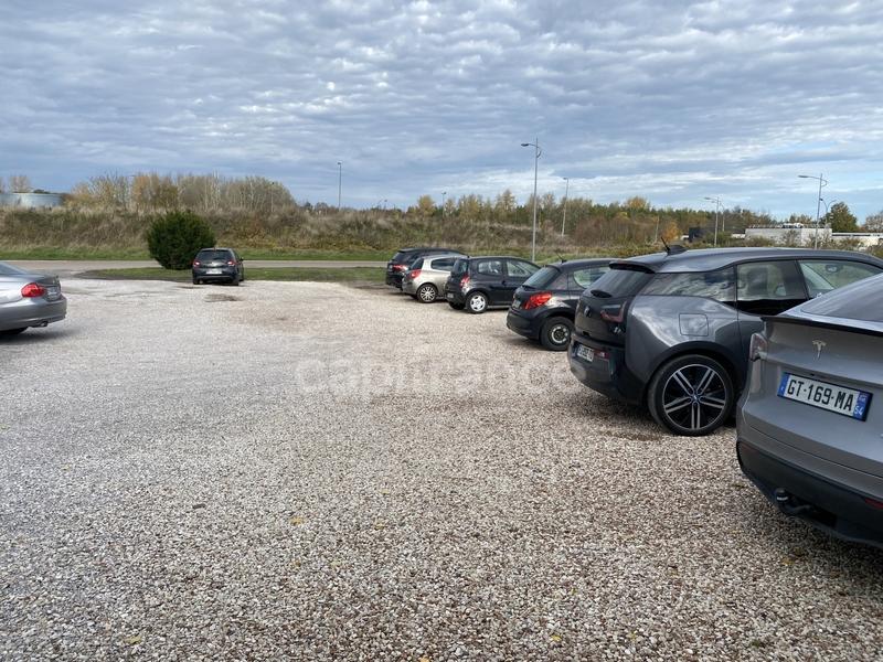 Local commercial - 385 m² - 4 pièces