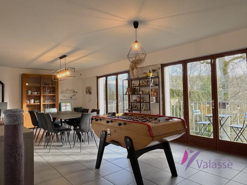 Maison - 143 m² - 6 pièces