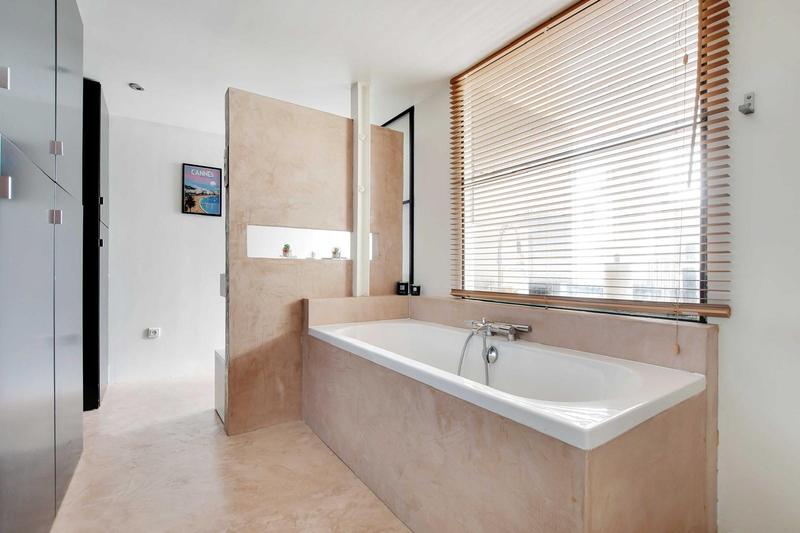 Loft - 106 m² - 4 pièces