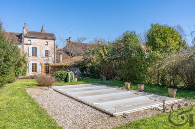 Maison - 100 m² - 4 pièces