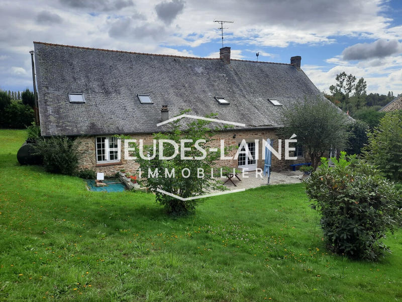 Maison - 330 m² - 10 pièces