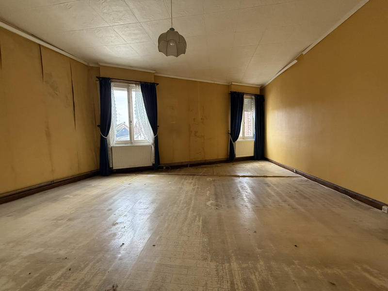 Maison - 145 m² - 6 pièces