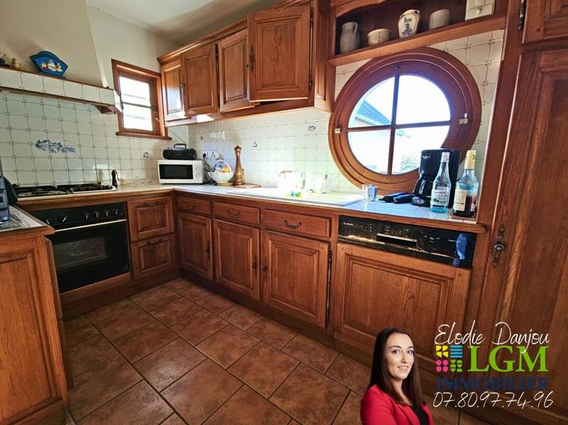 Moulin - 240 m² - 4 pièces