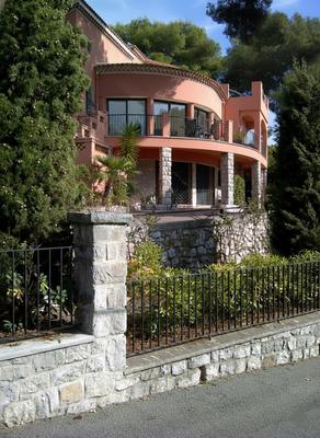 Maison - 300 m² - 5 pièces