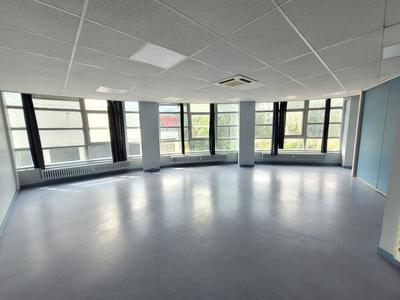 Local d'activités - 390 m² - 12 pièces
