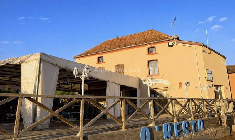 Magasins - 82 m² - 2 pièces