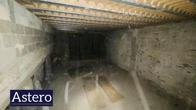 Local commercial - 200 m² - 3 pièces