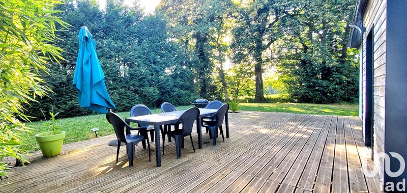 Maison - 137 m² - 9 pièces