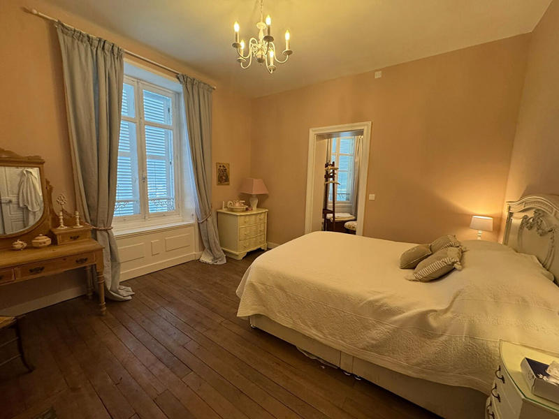 Château - 388 m² - 14 pièces