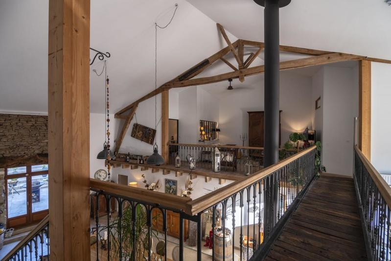 Maison en pierre - 285 m² - 5 pièces