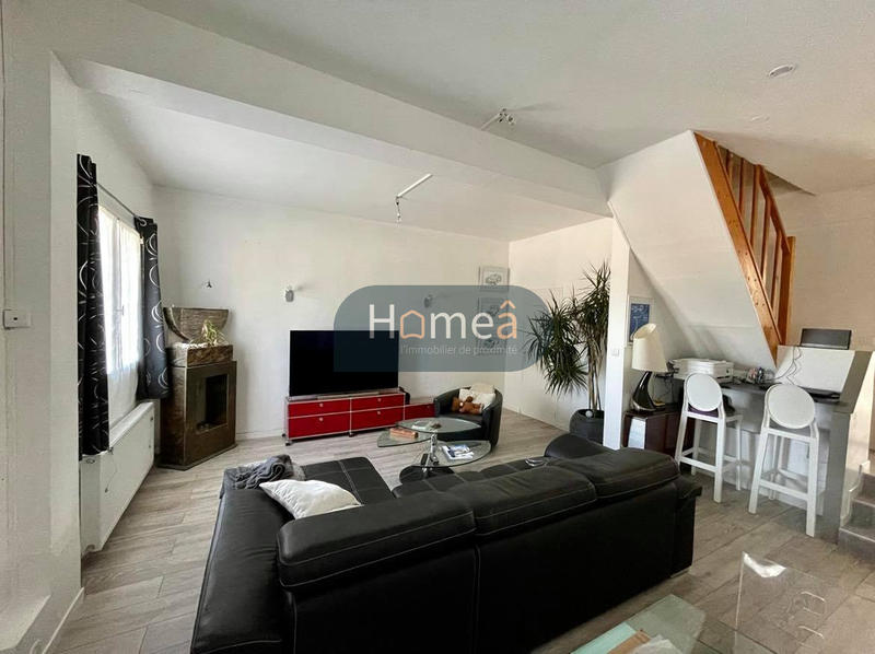 Maison - 200 m² - 6 pièces