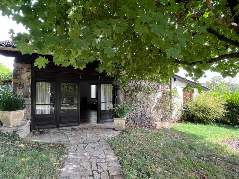 Maison - 186 m² - 5 pièces