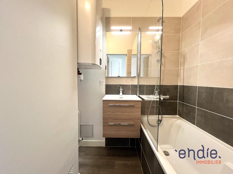 Appartement - 98 m² - 4 pièces