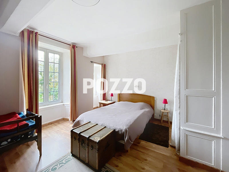 Maison - 510 m² - 14 pièces