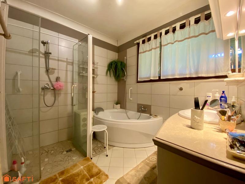 Maison - 173 m² - 6 pièces