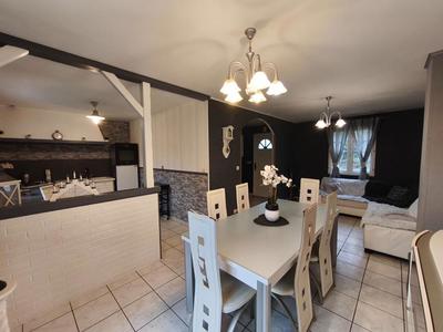 Maison - 80 m² - 4 pièces