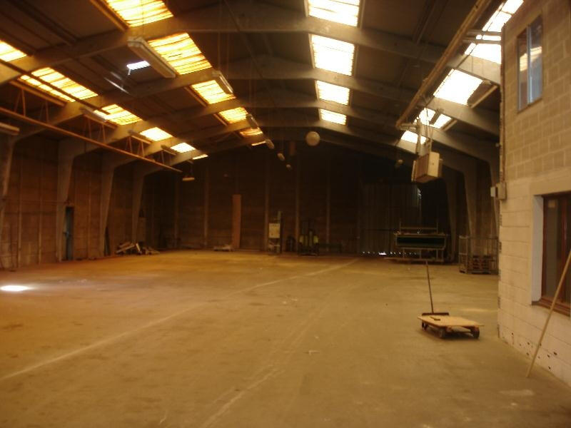 Local commercial - 2 990 m²