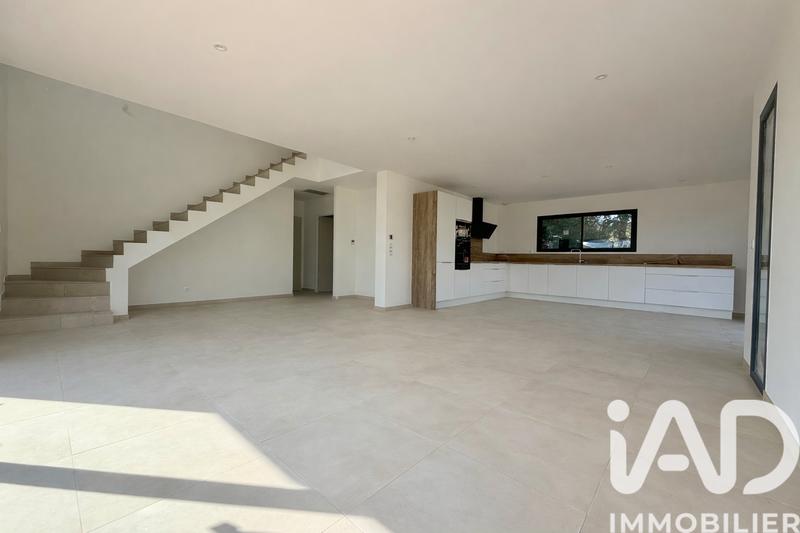 Maison - 115 m² - 4 pièces