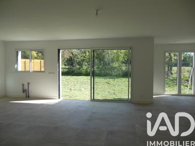 Maison - 122 m² - 5 pièces