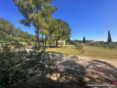 Mas - 300 m² - 9 pièces