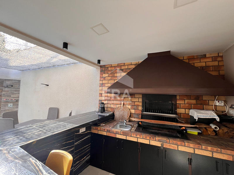 Villa - 220 m² - 7 pièces