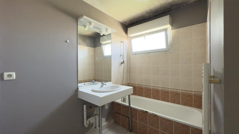 Appartement - 94 m² - 4 pièces