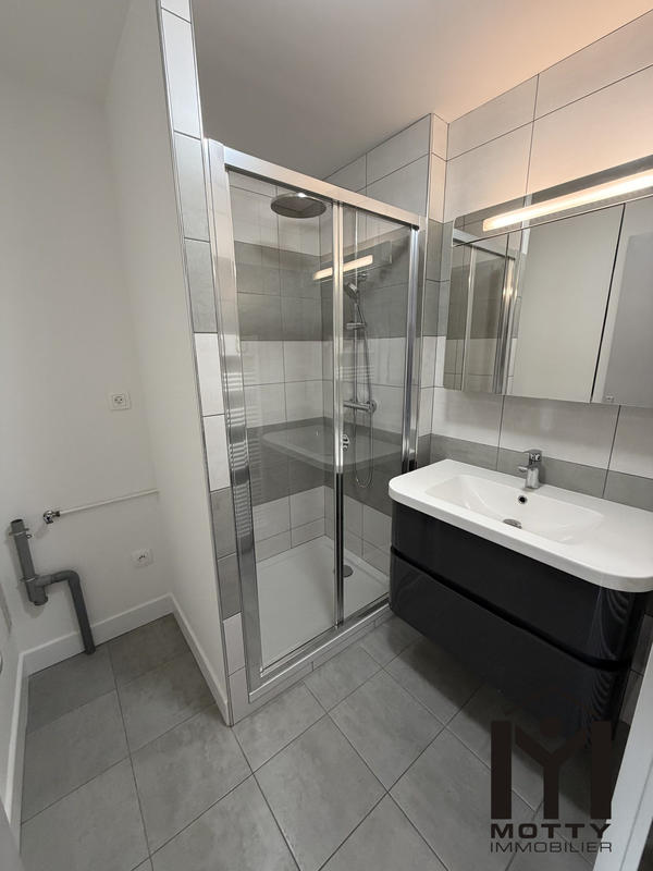 Appartement - 65 m² - 4 pièces