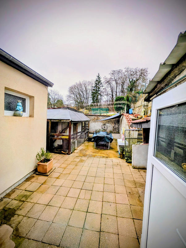 Maison - 180 m² - 6 pièces