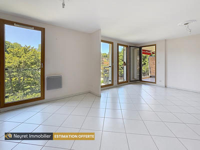 Appartement - 84 m² - 4 pièces