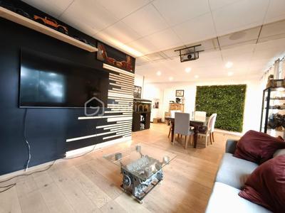 Maison - 86 m² - 4 pièces