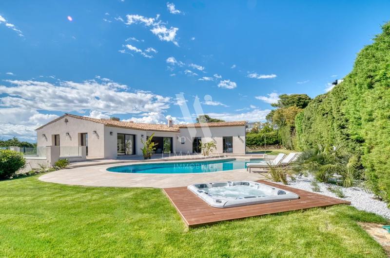 Propriété - 433 m² - 8 pièces