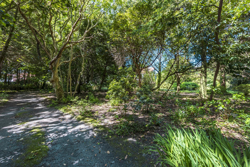 Propriété - 665 m² - 13 pièces