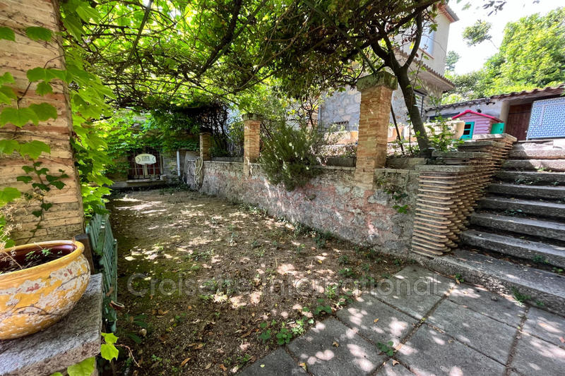 Villa - 217 m² - 7 pièces