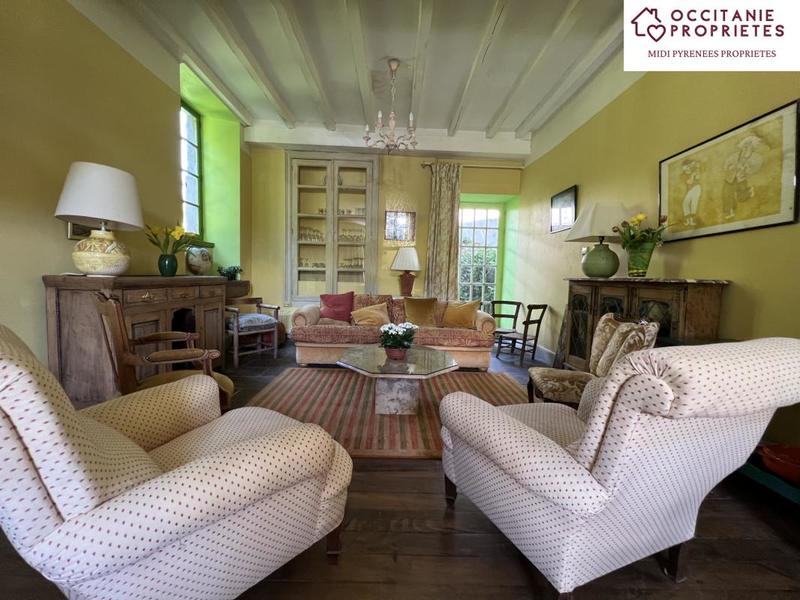 Manoir - 405 m² - 14 pièces