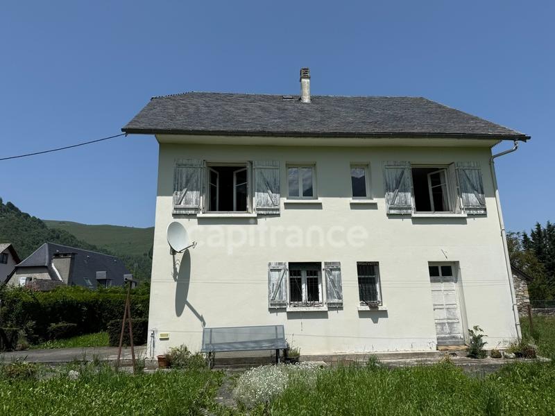 Maison de village - 150 m² - 8 pièces