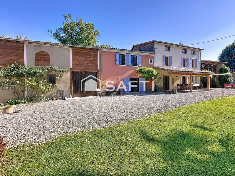 Maison - 275 m² - 7 pièces