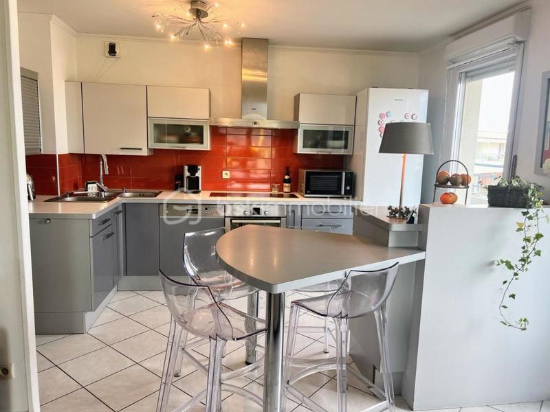 Appartement - 99 m² - 4 pièces